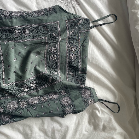 2 printed bodycon dresses - Picture 5 of 7